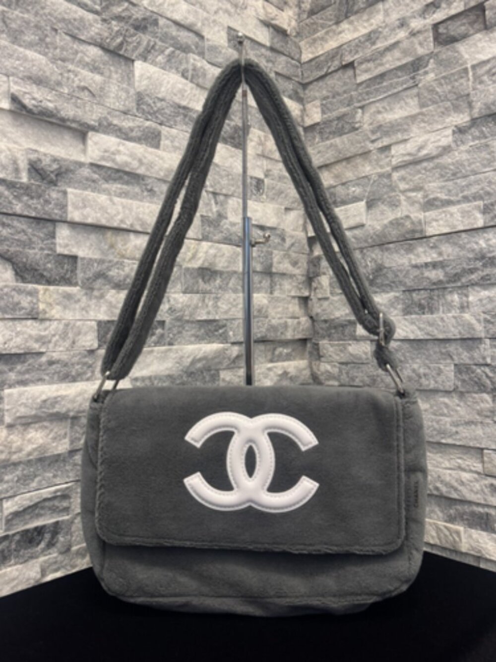 CHANEL PRÉCISION VIP GIFT BAG